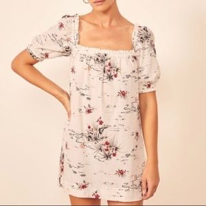 Vivi Mini dress size Medium